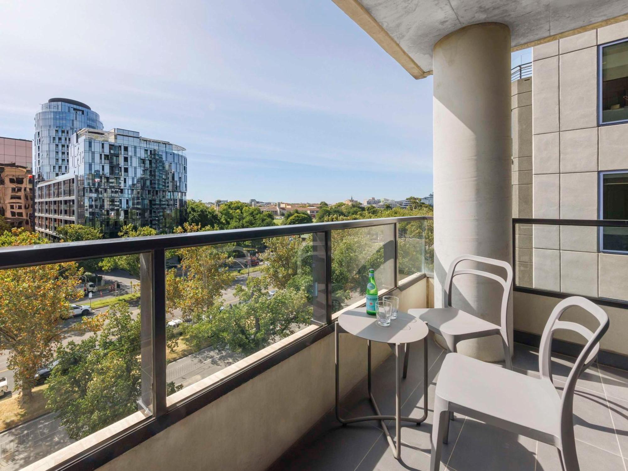 Mercure Melbourne St Kilda Road ภายนอก รูปภาพ